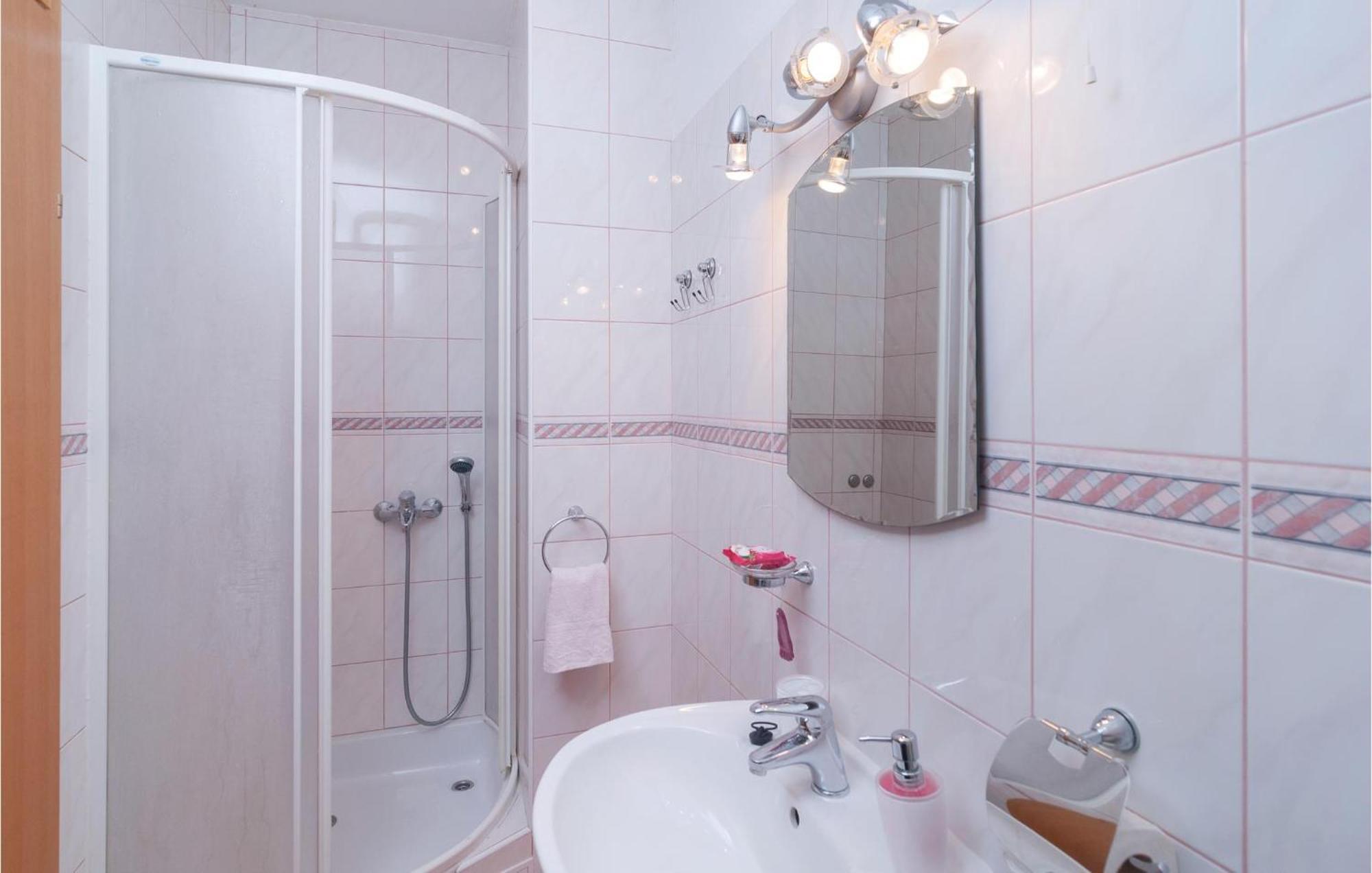 Lovely Apartment In Split With Wifi מראה חיצוני תמונה