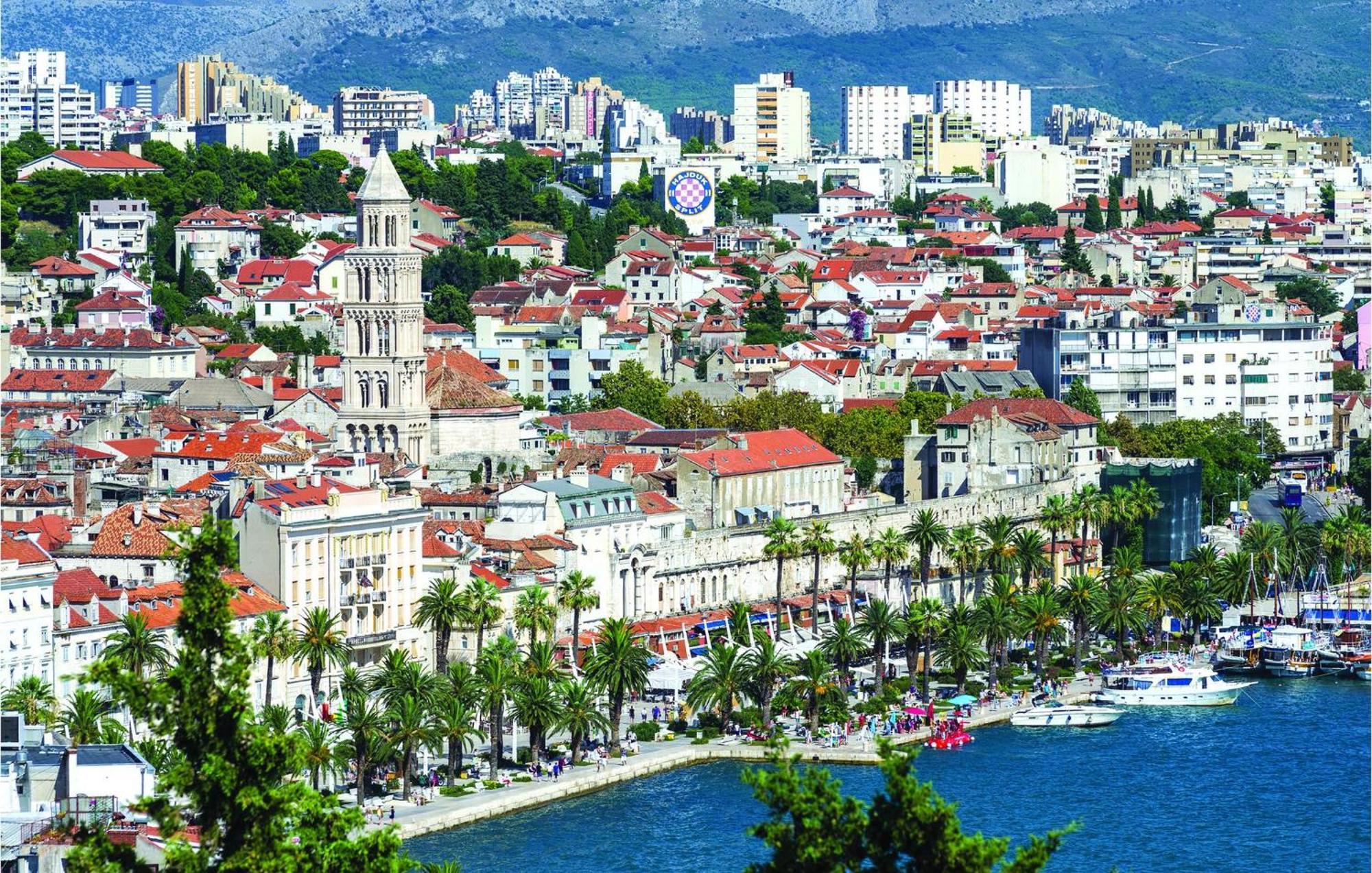 Lovely Apartment In Split With Wifi מראה חיצוני תמונה